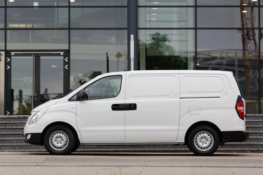  Hyundai H-1 Van (TQ) 2016 года  (фото 4 из 26)